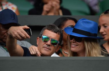 Антонио Бандерас ради возлюбленной решил помолодеть