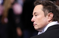 Илон Маск решил купить «Манчестер Юнайтед» - «Английский футбол»