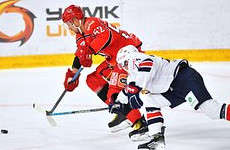 «Металлург» повел в серии у «Автомобилиста» в полуфинале Кубка Гагарина - «Хоккей»