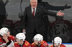 В «Авангарде» объяснили увольнение тренера по ходу серии плей-офф КХЛ - «Хоккей»