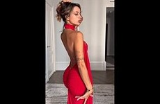 Гимнастка показала фото в платье с откровенным вырезом на спине - «Летние виды»