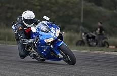 17-летний испанский мотогонщик умер от полученных на тренировке травм - «Авто»