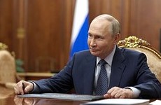 Путин отреагировал на победу российских пловцов в смешанной эстафете на ЧМ в Сингапуре - «Летние виды»