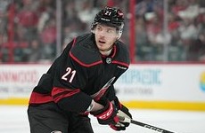 Россиянин попал в топ-10 защитников НХЛ до 25 лет - «Хоккей»