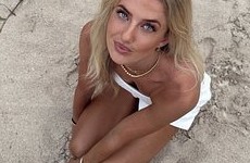 «Самая сексуальная спортсменка мира» сфотографировалась в коротком платье - «Летние виды»
