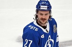 Получивший гражданство России хоккеист из США назвал условие для дегустации водки - «Хоккей»