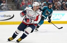 Оценены шансы Овечкина обойти Горди Хоу - «Хоккей»