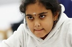 10-летняя индийская шахматистка обыграла гроссмейстера и установила рекорд - «Летние виды»