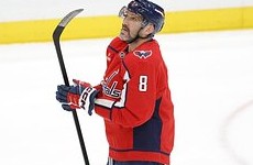 Мать Овечкина оценила вероятность продолжения форвардом карьеры в НХЛ - «Хоккей»