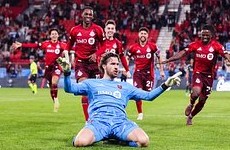 В MLS вратарь забил гол в добавленное время и принес своей команде ничью - «ФУТБОЛ»