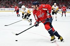 В отказе Овечкина от рукопожатий с игроками «Питтсбурга» нашли особое значение - «Хоккей»