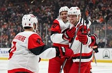 Бывший капитан СКА Никишин забросил первую шайбу в НХЛ - «Хоккей»