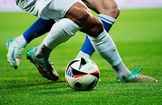 Темнокожего воспитанника футбольного ЦСКА вдесятером избили в Подмосковье - «ФУТБОЛ»